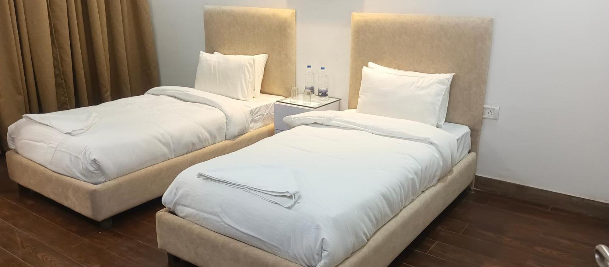 Hotel Elite Sector 45 I Gurgaon Central I Couple Friendly Extérieur photo